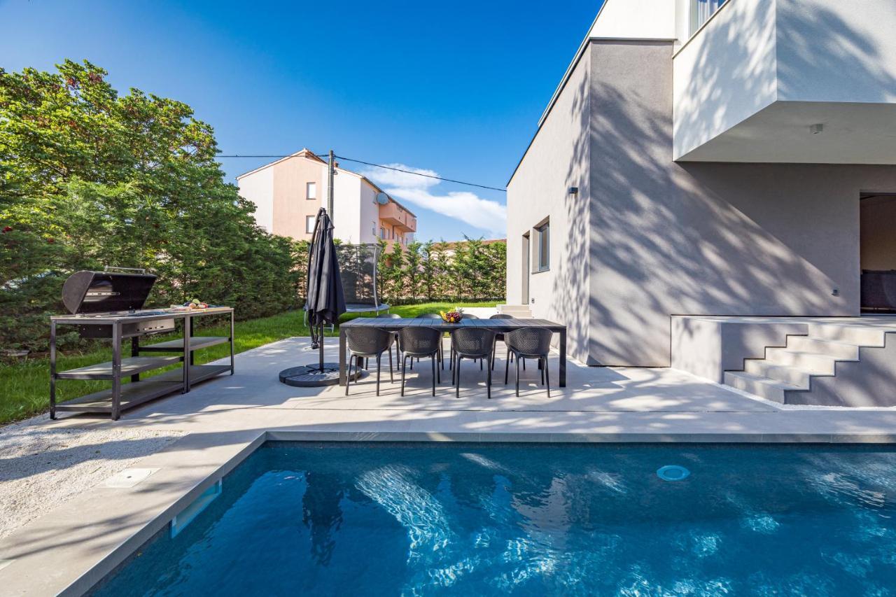 Villa Aida - 4 Bedroom Luxury Villa With Large Private Pool 4K Projector And Jacuzzi Pula Exterior foto